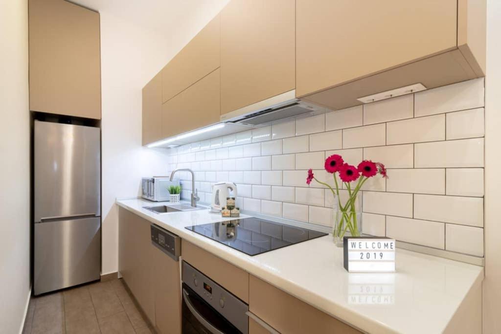 Nice And Cozy Apartment Next To The Parliament Budapest Exterior foto