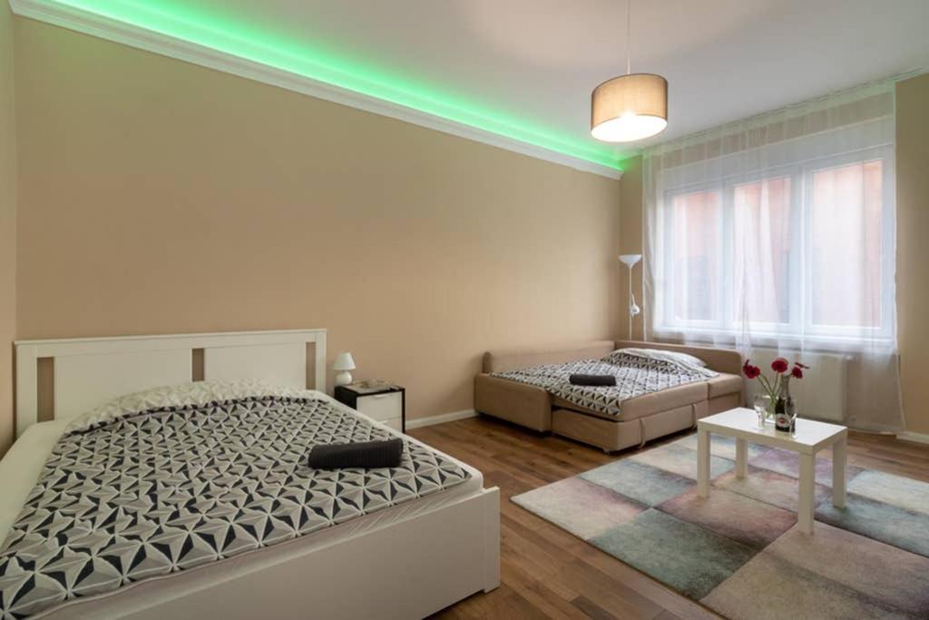 Nice And Cozy Apartment Next To The Parliament Budapest Exterior foto
