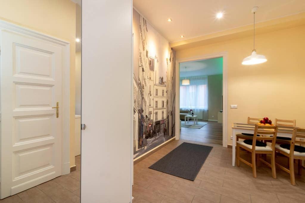 Nice And Cozy Apartment Next To The Parliament Budapest Exterior foto